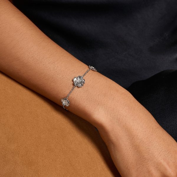 Tudor Rose Silver Tone Bracelet - Image 3