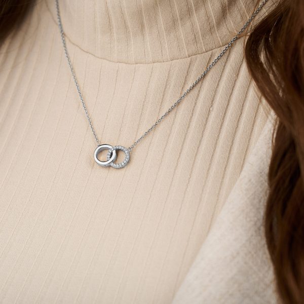 Silver Interlink Necklace - Image 3